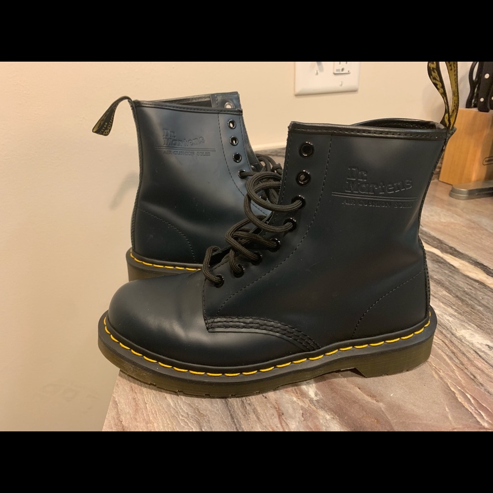 Dr. Martens [MENS] size 7. Navy blue